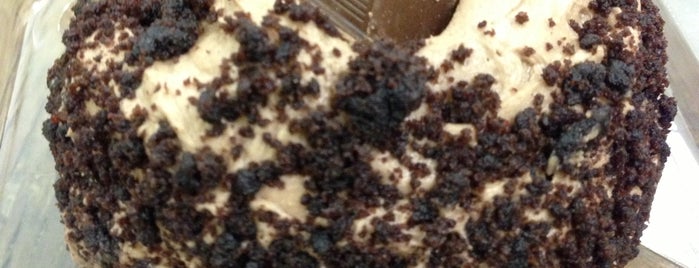 Crumbs Bake Shop is one of Alyssa's Philly Desserts.