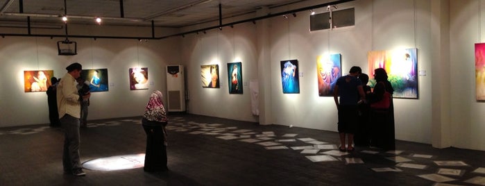 Culture and Arts Association in Dammam is one of Orte, die Jawaher 🕊 gefallen.