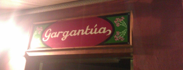Gargantua is one of Con frecuencia.