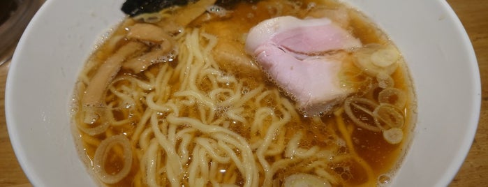 中華めん つるや is one of Lieux qui ont plu à Hide.