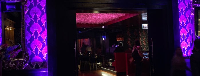 La Mez Agave Lounge is one of Chicago's Bar Hunter Badge.