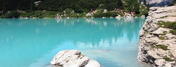 Lago del Sorapis is one of Italia.