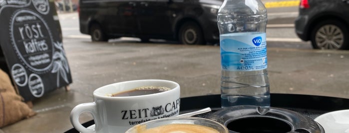 ZEIT Café is one of Lugares favoritos de Jana.