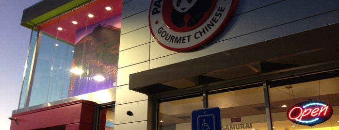 Panda Express is one of Orte, die Gillian gefallen.