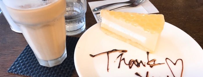 COFFEE LOUNGE lemon is one of free Wi-Fi in 新宿区.