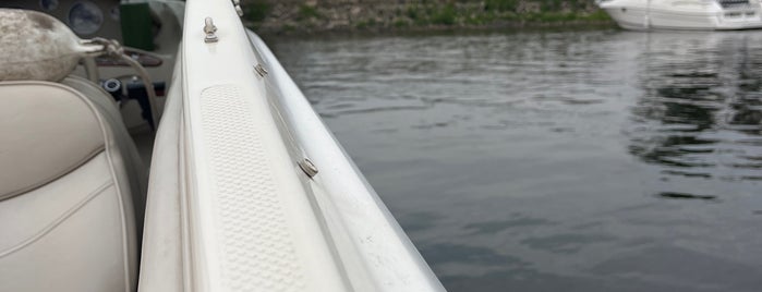 St. Croix River is one of สถานที่ที่ Elizabeth ถูกใจ.