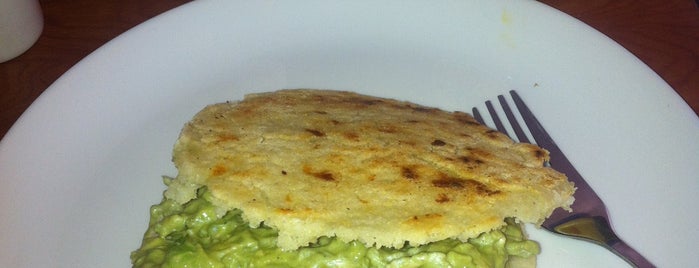 Doña Arepa is one of Lugares para volver.
