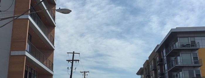 Highlands Farmer's Market is one of LoHi.