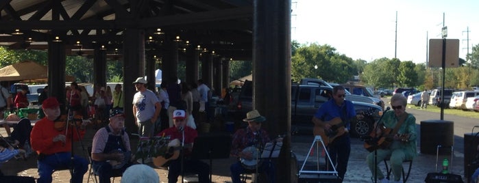 Historic Downtown Farmers Market is one of Hot Springs.