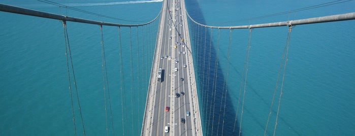 Fatih Sultan Mehmet Bridge is one of İstanbul.