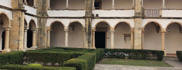 Museu Municipal de Faro is one of Tempat yang Disukai Barbara.