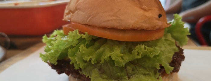 Supermagic Burgers is one of Orte, die Chuck gefallen.