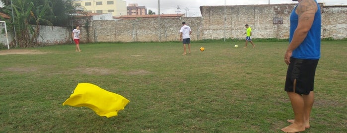 Campos de futebol is one of Estive aqui.