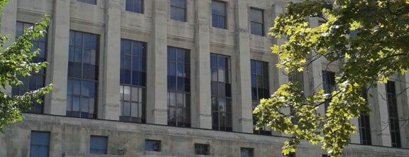 Sheboygan County Courthouse is one of Tempat yang Disukai Chess.