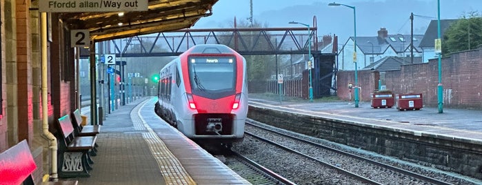 Caerphilly Railway Station (CPH) is one of My life.