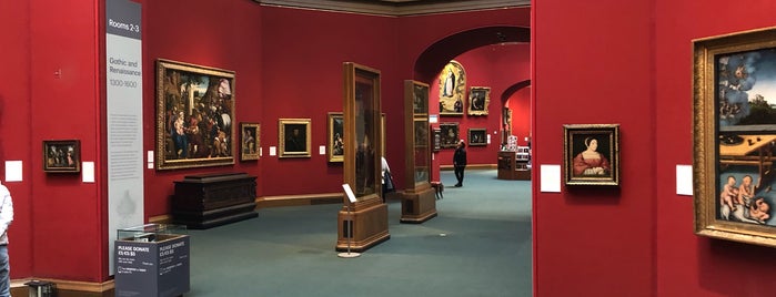 Scottish National Gallery is one of Edinburgo.