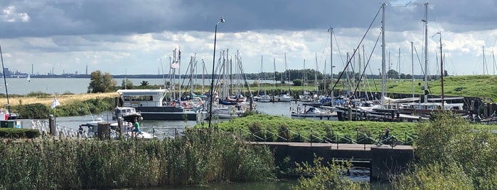 Jachthaven Willemstad is one of Havens in Nederland.