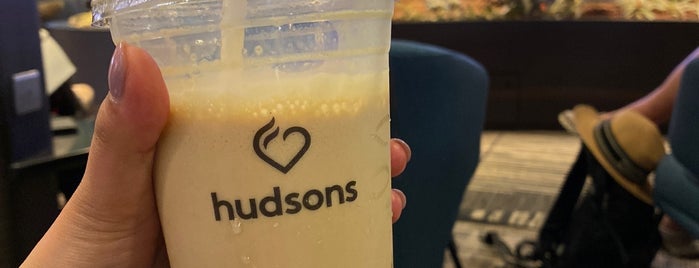 Hudsons Coffee is one of Lieux qui ont plu à Mark.
