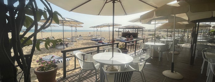 Morabeza Beach Club is one of Sal.