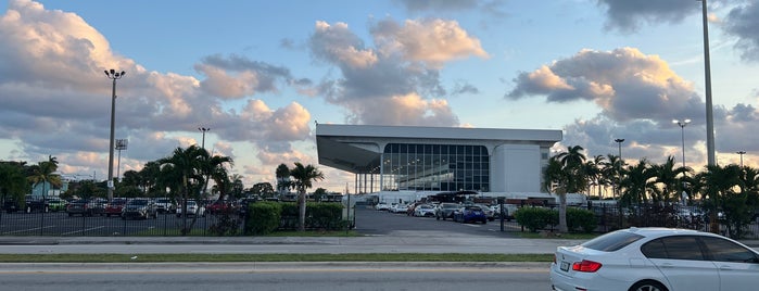 Mardi Gras Casino is one of Miami.