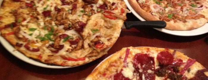 California Pizza Kitchen is one of Top dinner spots and coffe shops in Dubai.