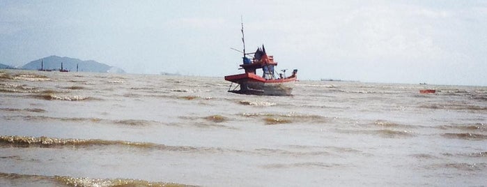 Wonnapa Beach is one of All-time favorites in Thailand.