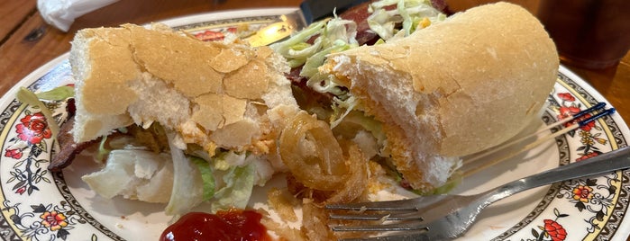 Mahony's Po-Boy Shop is one of Diners, Drive-Ins, & Dives.