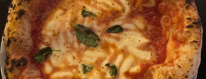 Giovannni's Pizzeria is one of Posti che sono piaciuti a Nevena.