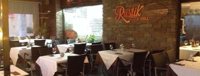 Rustik Bar & Grill is one of Tempat yang Disukai Mario.