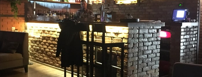 LOFT Bar: Hookah and Cocktails is one of Lugares guardados de Valeria.