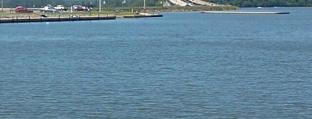 Guntersville City Harbor is one of Lieux qui ont plu à Kimmie.