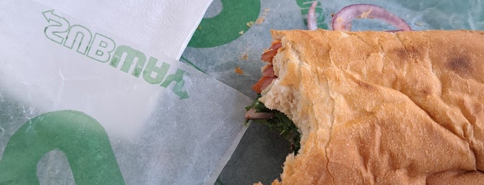 Subway is one of Listas wi fi.