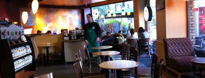 Starbucks is one of Posti salvati di Nancy 🎀👑.