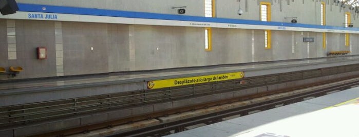 Metro Santa Julia is one of Metro de Santiago.