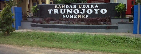 Trunojoyo Airport (Bandara Trunojoyo (SUP)) is one of Obyek Wisata Jawa Timur SELAIN Malang Surabaya.