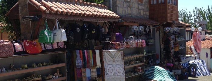 Side Çarşı is one of Tempat yang Disukai RamazanCan.