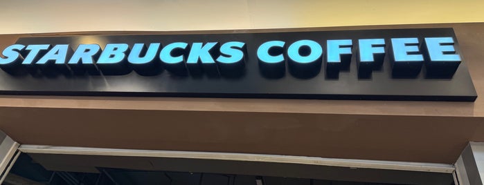 Starbucks is one of Teresaさんのお気に入りスポット.