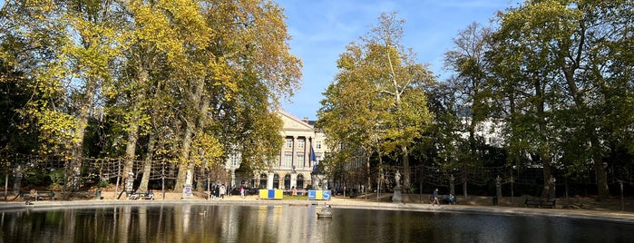 Fontaine du Parc de Bruxelles is one of Brussel.
