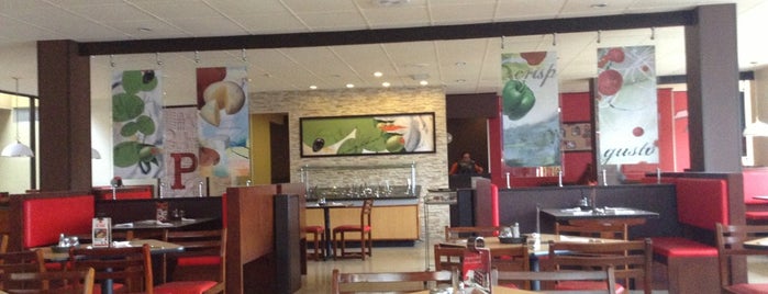 Pizza Hut is one of Pepe’s Liked Places.