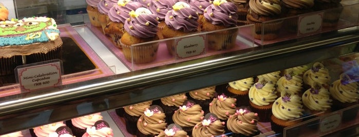 Cupcake Carousel is one of Favorite Food.