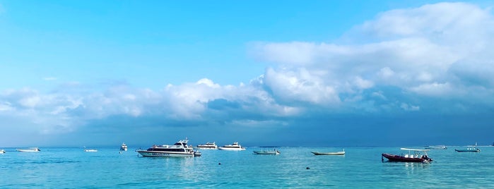 Jungutbatu Beach is one of Lembongan.