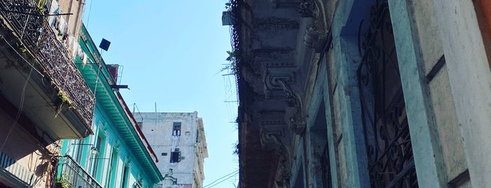 Hostal Las Maletas is one of Havana.