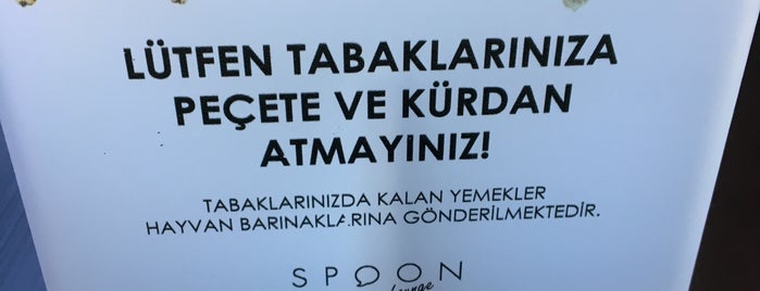 Spoon Lounge & Bar is one of Raif'in Beğendiği Mekanlar.