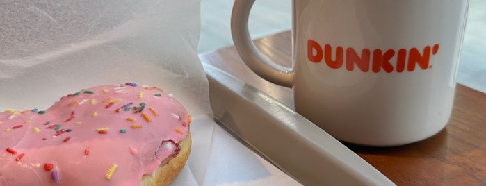 Dunkin' is one of 부유했던.