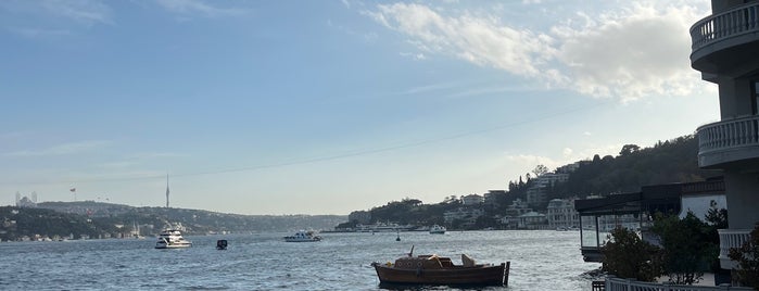 Bebek Susam is one of İstanbul pastane, cafe, fast food.