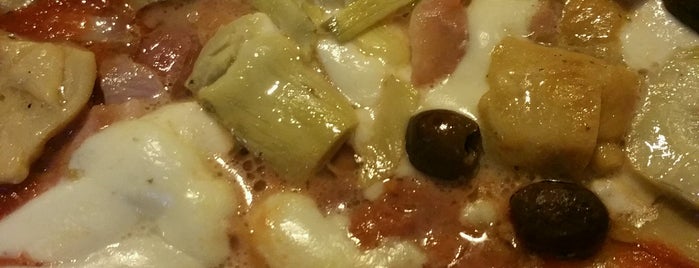 Lazzarella Dop is one of Pizza.