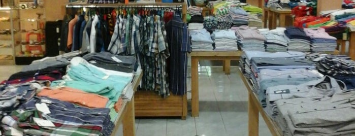 Grande Factory Outlet is one of Bandung.