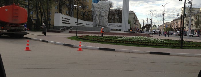 Площадь Победы is one of Park / plaza / outdoors.