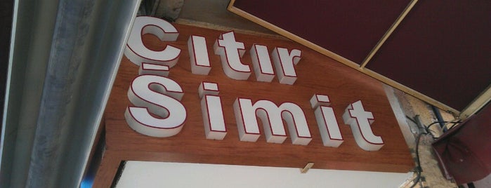 Çıtır Simit is one of Lieux qui ont plu à Deniz.