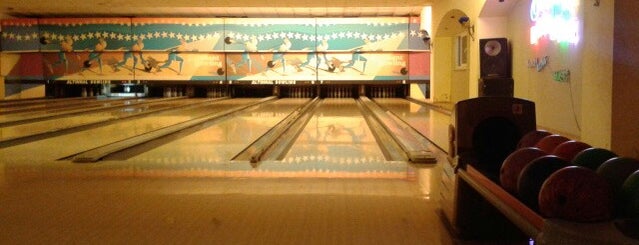 Cosmic Bowling Altınnal is one of MURATさんの保存済みスポット.